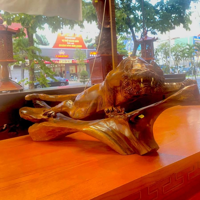 Tượng Hổ gỗ hương