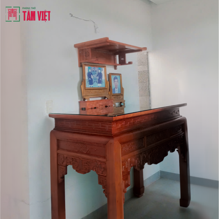 Bàn Thờ Gỗ Hương 1 Tầng 154cm Kết Hợp Trang Hương Thờ Phật Tại Đà Nẵng