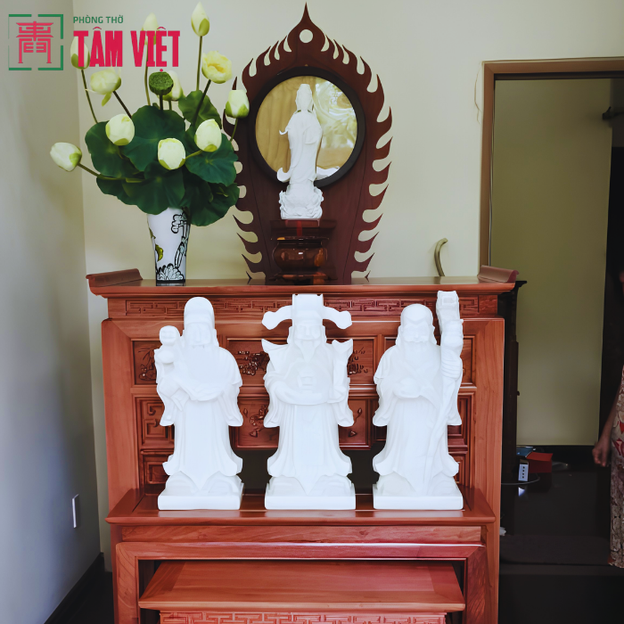 Bàn giao không gian thờ tại Ngô Quyền Sơn Trà Đà Nẵng với bàn thờ sen 2 tầng mẫu ngược