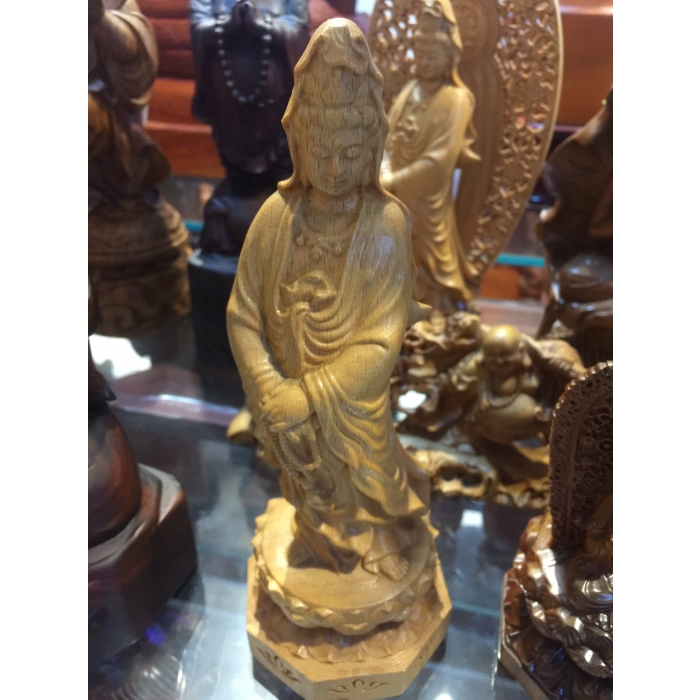 TƯỢNG QUAN THẾ ÂM BỒ TÁT MIN ĐẶT ÔTÔ M003