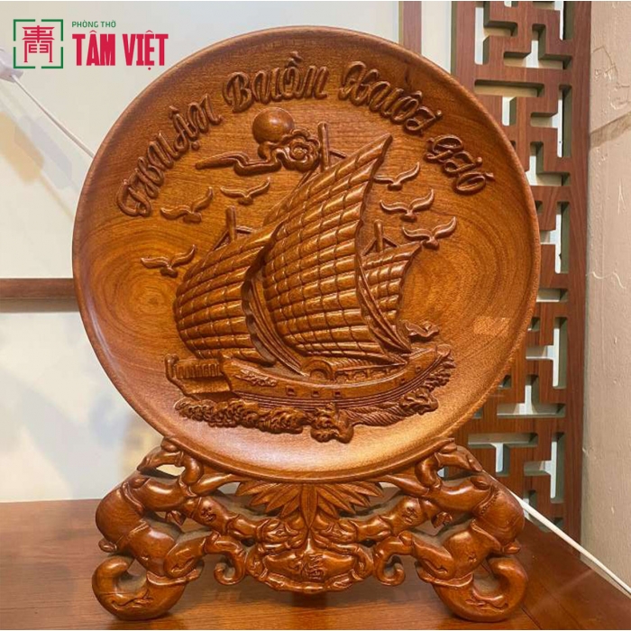 Đĩa gỗ phong thủy chạm thuận buồm xuôi gió cầu tài lộc