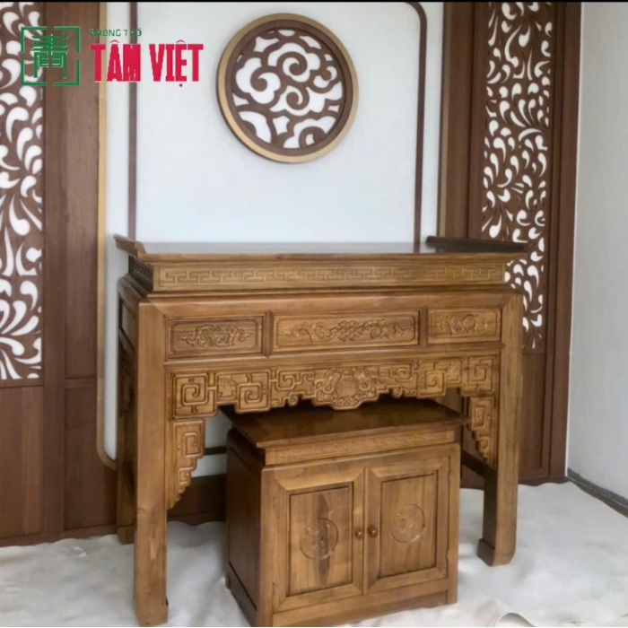 Bàn Thờ Gỗ Gụ – Sang Trọng, An Toàn, Tiện Lợi