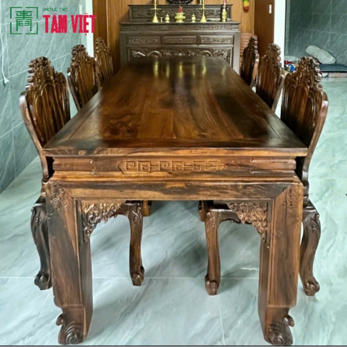Sắc Nâu Trầm Giữa Không Gian Sáng – Hoàn Thiện Gian Thờ Tại Hòa Ninh